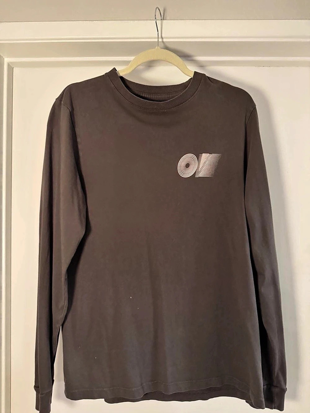 Outdoor Voices Long Sleeve Graphic Tee in Gray